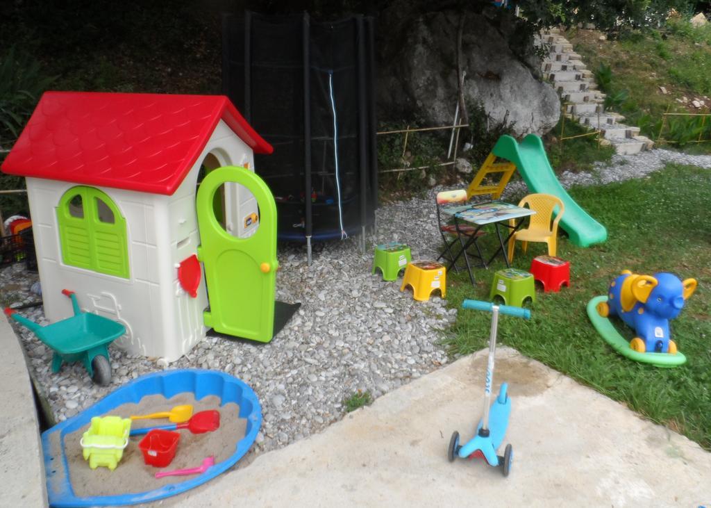 Pataki Guesthouse Petrovac Bagian luar foto