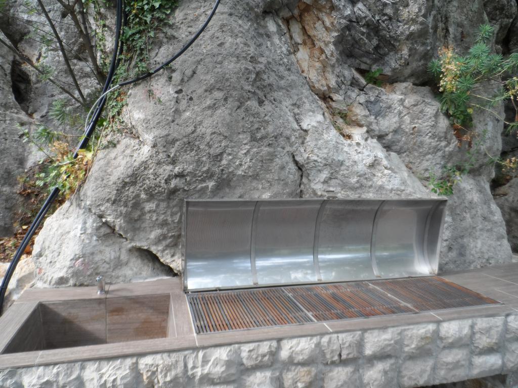 Pataki Guesthouse Petrovac Bagian luar foto