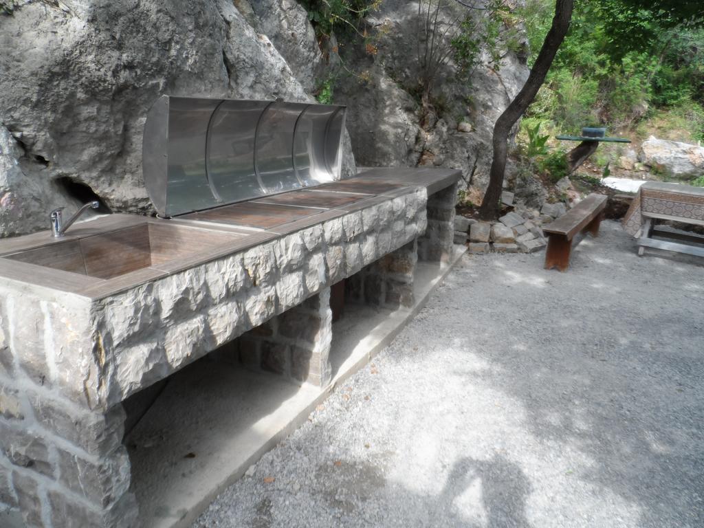Pataki Guesthouse Petrovac Bagian luar foto
