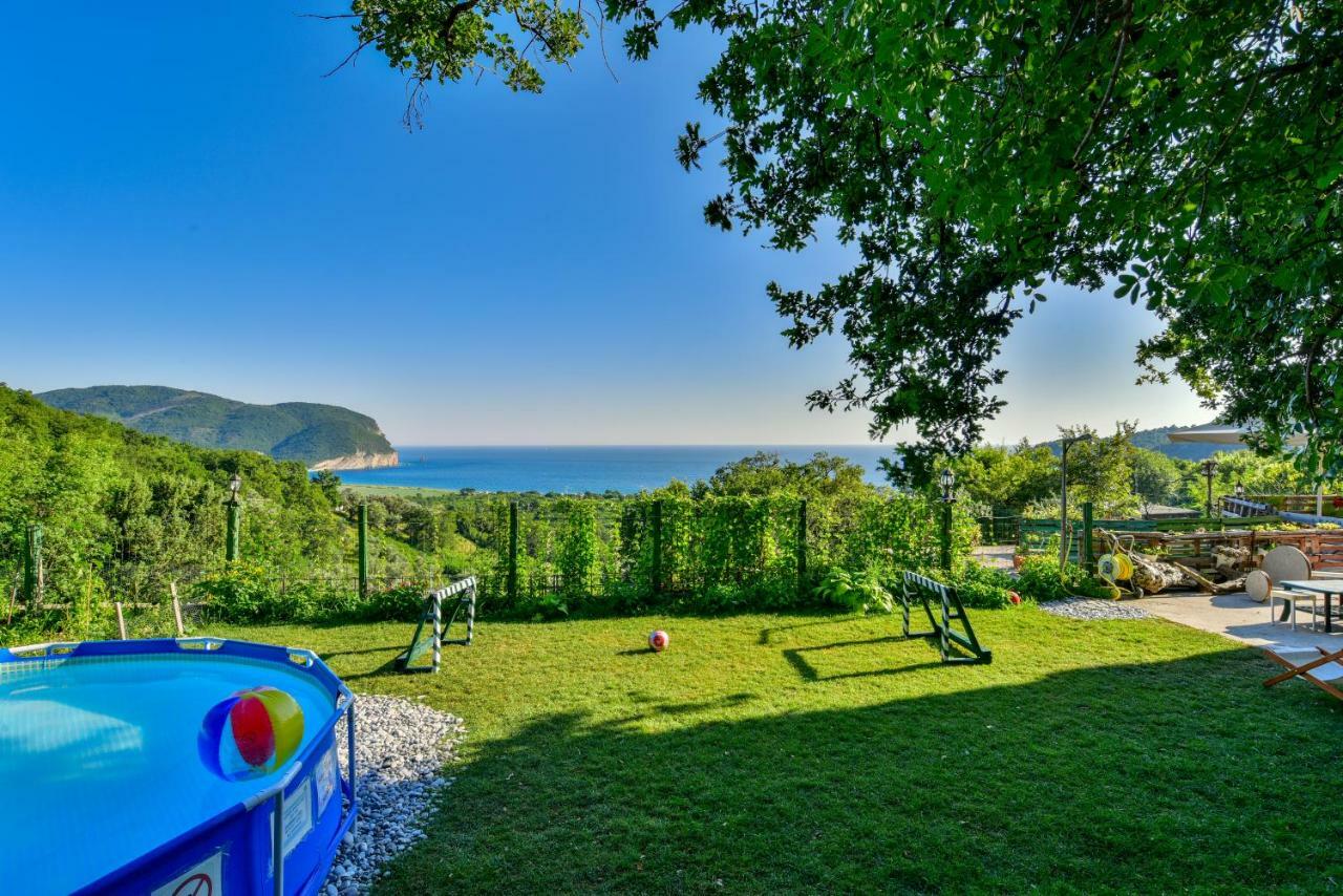 Pataki Guesthouse Petrovac Bagian luar foto