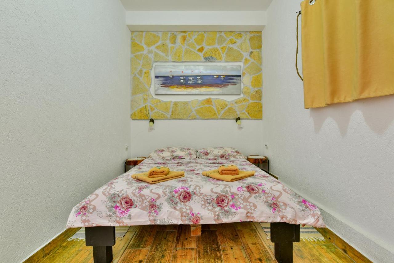 Pataki Guesthouse Petrovac Bagian luar foto